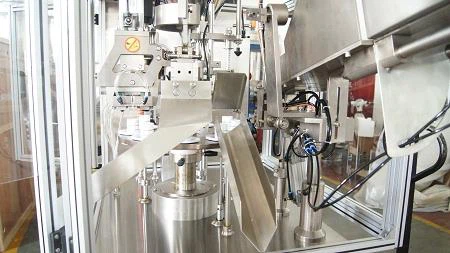 Autoamtic Liminated Soft Plastic Tube Filler Sealer Machine